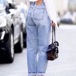 Vintage Levi's Loose Fit High Rise Mom Style Straight Leg 90's Wash Jeans Size 8